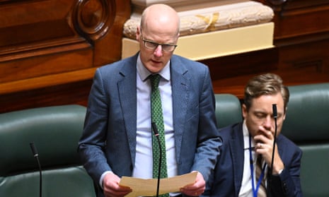 News live: Taylor pledges ‘one of the biggest immigration cuts in Australian history’; tributes for Victorian Greens MP Tim Read