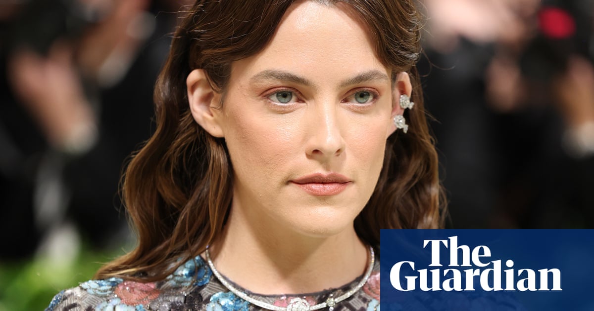 Наследникът на Елвис Пресли Райли Киоу се опитва да защити Грейсленд от продажба |  Елвис Пресли Наследникът на Елвис Пресли Райли Киоу се опитва да защити Грейсленд от продажба |  Елвис Пресли