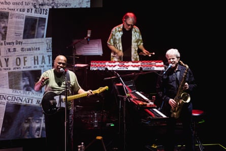 The Bizarre World Of Frank Zappa Review Toking Poodles And