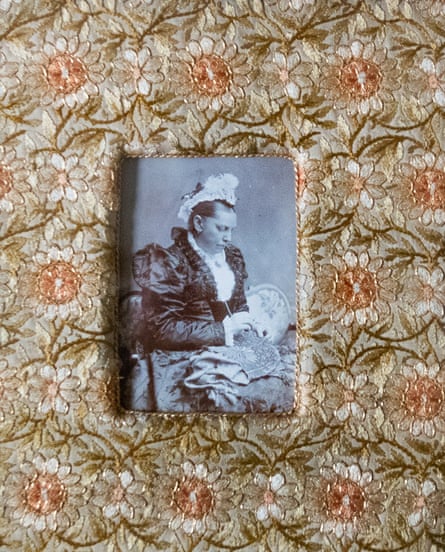 No mean feat … photograph of Elizabeth Wardle stitching.