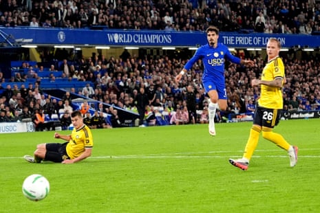 Liverpool 2-1 Atlético Madrid, PSG 6-1 Slovan Bratislava; Chelsea v Leeds – live