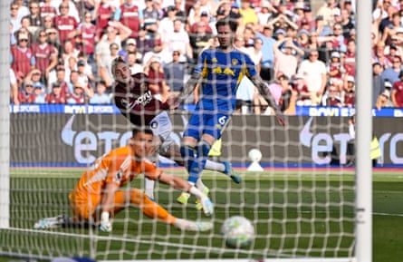 West Ham United’s Jarrod Bowen scores their second goal