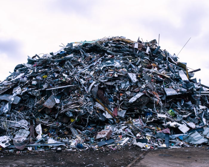Datacenter rush will create ‘tsunami’ of discarded electronics, report says