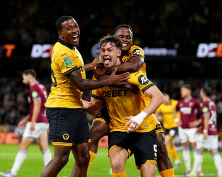 Jørgen Strand Larsen celebrates with teammates