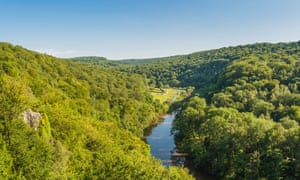 Panoramic view across the picturesque Wye Valley between England and Wales.