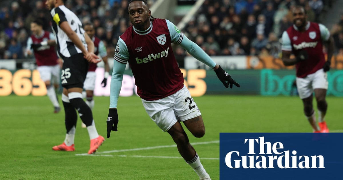 Wan-Bissaka wraps up West Ham win at Newcastle to ease Lopetegui pressure