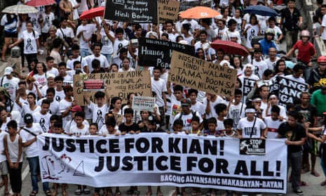 A demonstration during the funeral procession of Kian Loyd delos Santos
