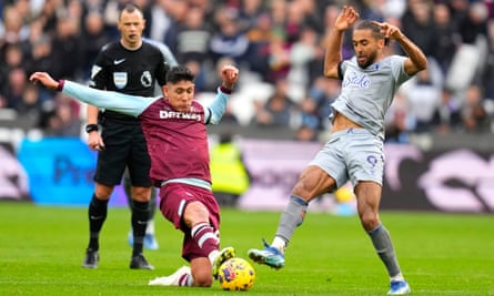 West Ham’s Edson Álvarez, one of the players the club signed to replace Declan Rice, tackles Everton’s Dominic Calvert-Lewin during Sunday’s 1-0 defeat.