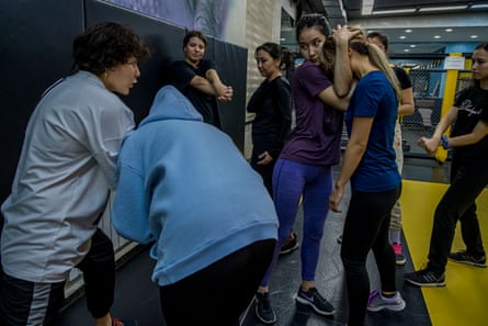 During a self-defence class at a gym in Almaty, Maria Makatrevich, a Kazakh national boxing and kickboxing champion and former bodyguard of wealthy businessmen, teaches young women how to defend themselves in the event of an attack, including domestic violence, a serious problem in Kazakhstan. Every year, hundreds of women flee their abusive partners, husbands or other family members and seek help and refuge in the country’s few crisis centres and shelters. The low percentage of cases brought to court is due to the fact that the majority of the population generally shares a patriarchal view of domestic violence as a private family matter rather than a human rights violation. Victims are pressured by their relatives not to file a complaint, or to withdraw it and reconcile with their abusers.