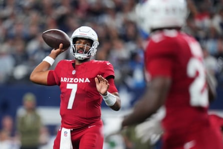 Arizona Cardinals quarterback Jacoby Brissett throws a pass in the first half
