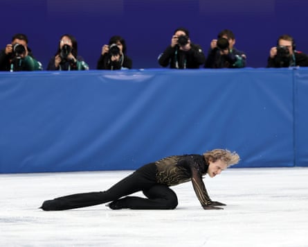 Ilia Malinin falls in the free skate
