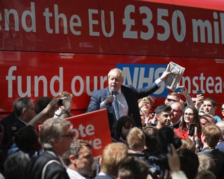 Boris Johnson delivering a speech in front of the a red bus with the discredited £350m figure.