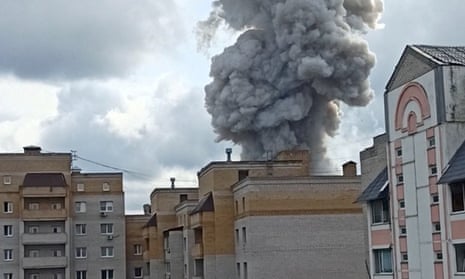 Factory explosion near Moscow injures 45 but cause remains unclear (theguardian.com)