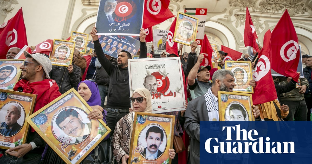 Families ask human rights court to free jailed Tunisian opposition leaders