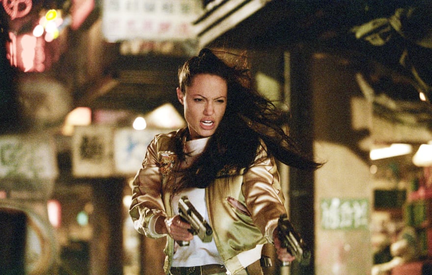 Angelina Jolie en Lara Croft Tomb Raider: La cuna de la vida (2003).