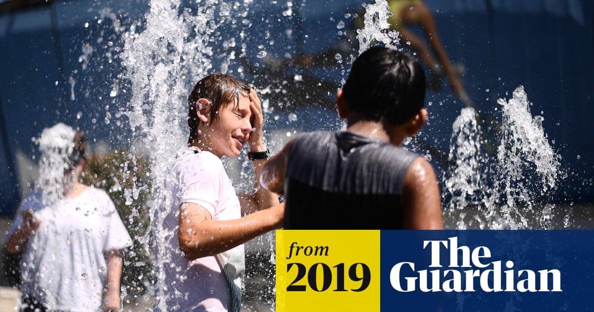 Melbourne Heatwave City Expecting 44c As Victoria Faces Hottest