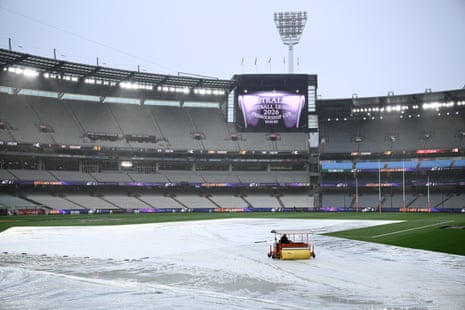 The covers are on at the MCG