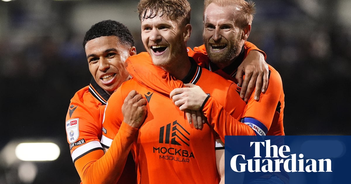 Sheffield Wednesday Beats Portsmouth 2-1 in Championship