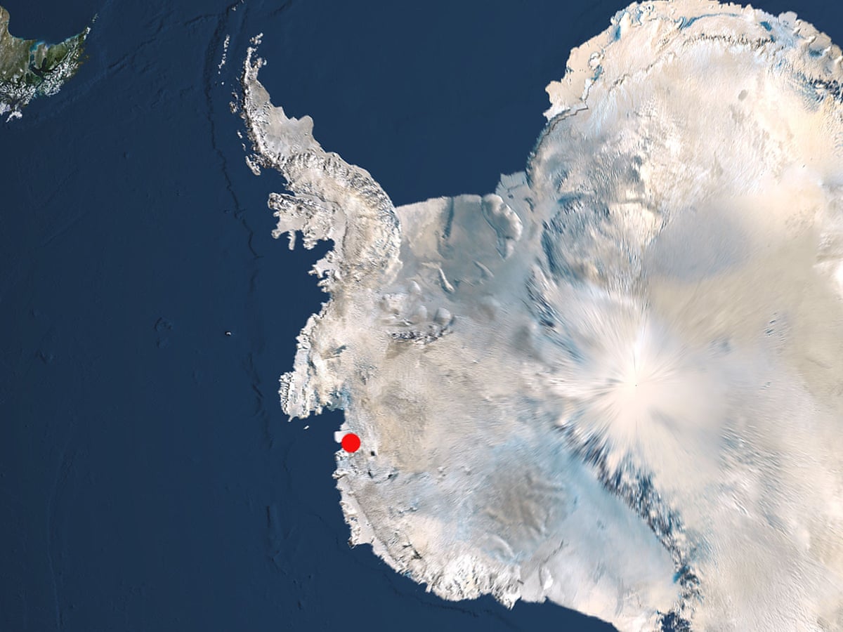 Scientists watch giant 'doomsday' glacier in Antarctica with concern | Antarctica | The Guardian