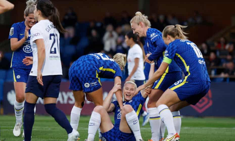 Beth England celebrates scoring the opening goal for Chelsea