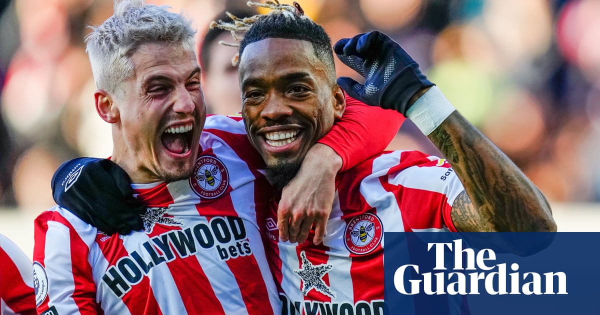 Brentford’s Ivan Toney hits the spot to pile misery on sorry Everton