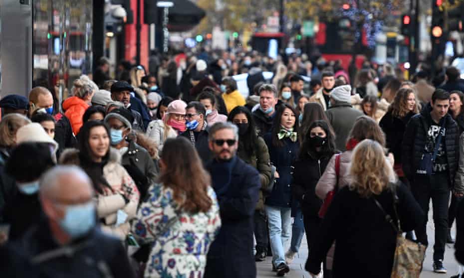 shoppers on Oxford Street, London