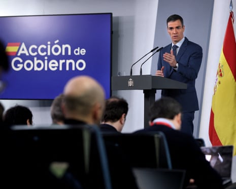 Spain's prime minister Pedro Sánchez gives a press conference after an extraordinary cabinet meeting about the energy crisis.