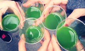 Juice Crawl through New York - like a pub crawl but with juice Green shots