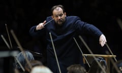 Andris Nelsons conducts the Boston Symphony Orchestra at Royal Albert Hall.