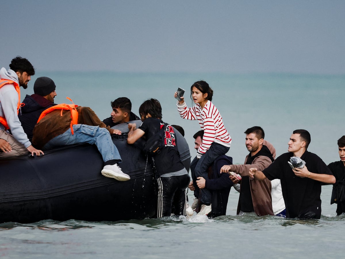 Labour bid to 'smash the gangs' could add to death risk for Channel migrants | Immigration and asylum | The Guardian