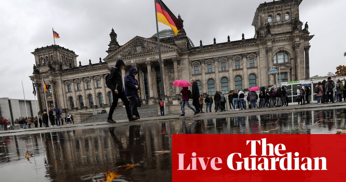 Niemcy na skraju recesji po skurczeniu się PKB; strefa euro pokonuje prognozy wzrostem o 0,3% – business live | Biznes