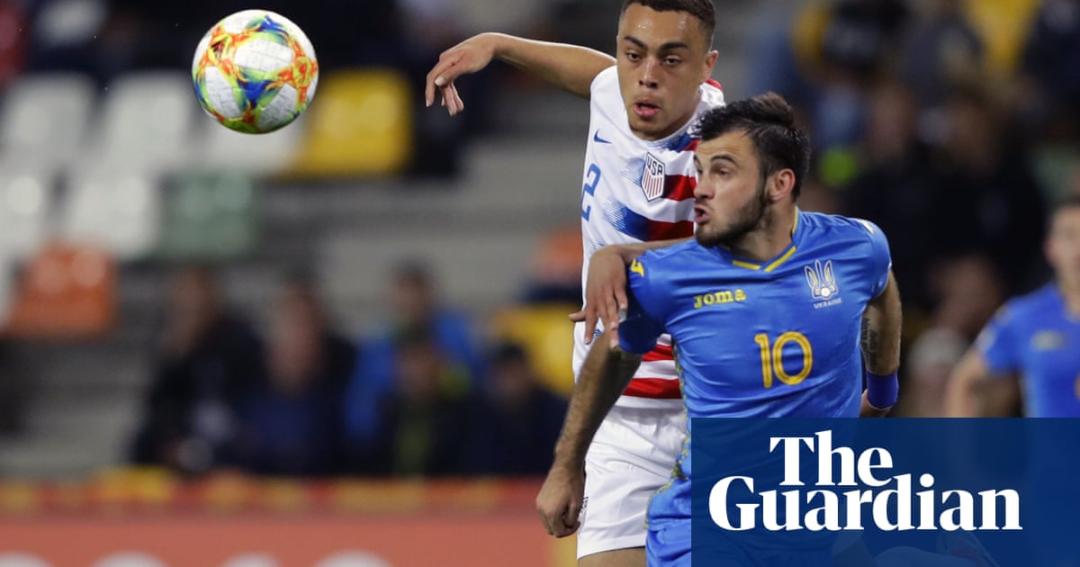 Ajax defender Sergiño Dest chooses to play for USA over Netherlands