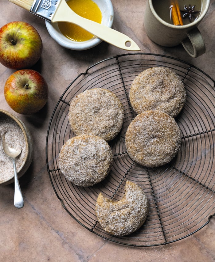 Apple Pie Pumpkin Pie Spice Recipe With Cardamom Apple Doughnuts