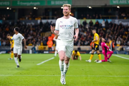De Bruyne celebrates his fourth goal in an explosive performance at Molineux