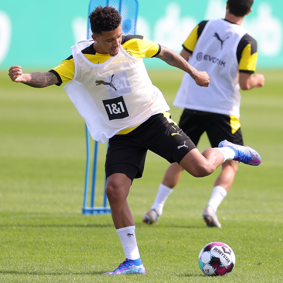 Manchester United In Advanced Talks With Dortmund Over 90m Sancho Manchester United The Guardian