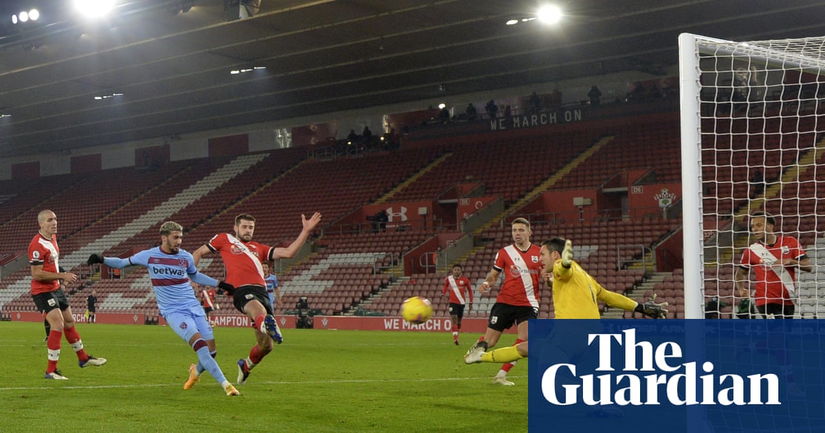 Southampton share points with West Ham thanks to McCarthys late save