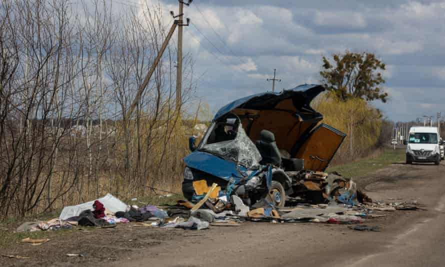 Russia-Ukraine war latest: Putin defends ‘noble’ invasion; alleged Mariupol chemical attack investigated – live | Ukraine 4 The wreck of a civil bus seen in Kyiv region.