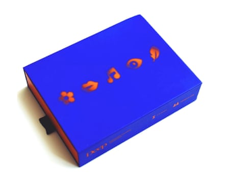 Deep card game box. A blue box with orange ombre symbols.