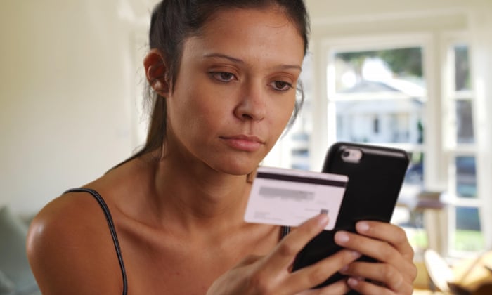 Thousands Without Mobiles Could Be Frozen Out Of Online Payments
