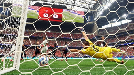 Canada’s Maxime Crepeau is beaten