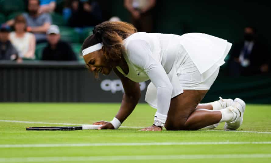 Serena Williams was forced to retire in her first-round match against Aliaksandra Sasnovich after appearing to twist her ankle.