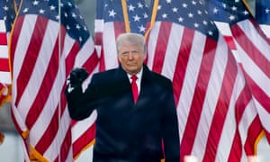 Donald Trump la un miting de la Washington înainte ca o gloată pro-Trump să asalteze Capitolul.