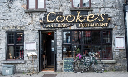 Cooke’s Pub, Galway, County Galway, Republic of Ireland, Europe.