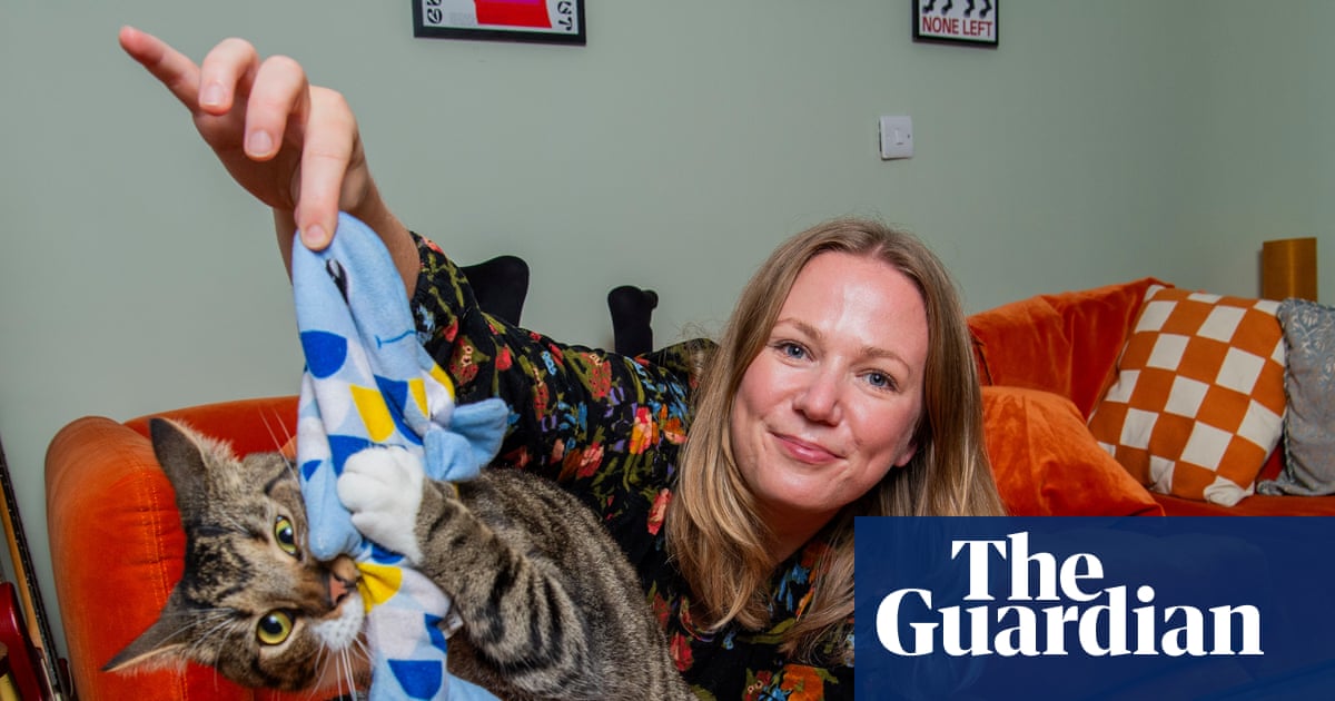 The one change that worked: I quit my job, became a cat-sitter – and found new friends