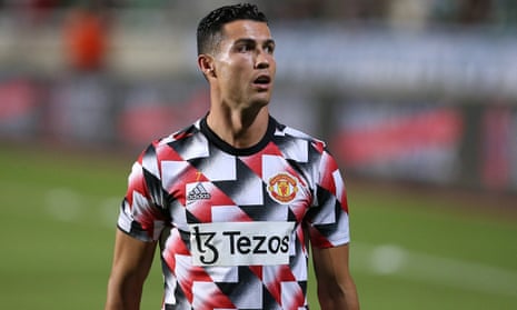 Cristiano Ronaldo starts up front for Manchester United tonight