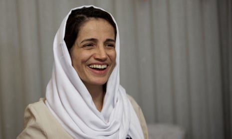 Nasrin Sotoudeh smiling