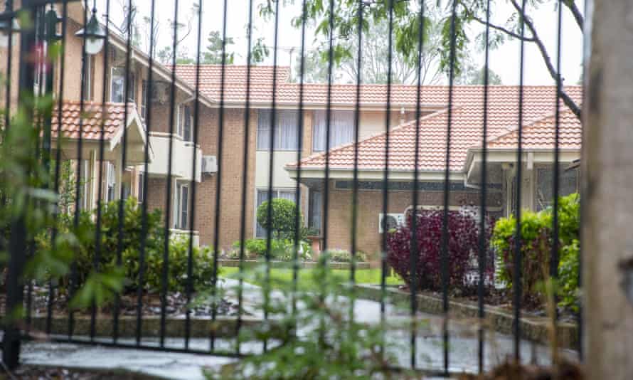 Some Australian aged care homes go beyond official coronavirus advice with lockdowns | Coronavirus | The Guardian