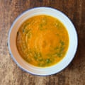 Succo d'arancia, dici? Zuppa di carote e coriandolo di Jekka McVicar.