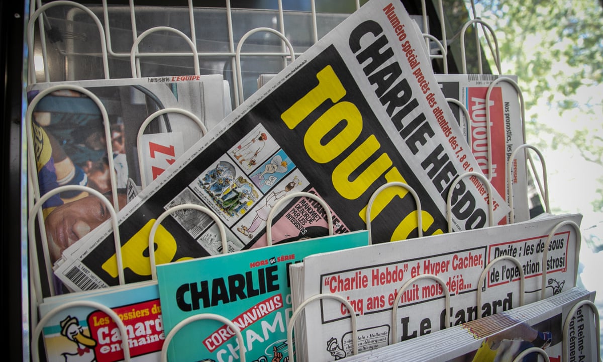French Journalists Unite To Back Charlie Hebdo After Death Threats World News The Guardian