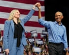Obama interviene in Virginia: critica a Trump e sostegno ad Abigail Spanberger nella corsa al governatorato
Approfondimento
Il recente comizio di Barack Obama in Virginia, a sostegno della candidata democratica Abigail Spanberger, ha rappresentato un evento significativo nella campagna elettorale per il governatorato dello stato. La presenza dell'ex presidente ha garantito una notevole visibilità alla campagna di Spanberger, attualmente in testa nei sondaggi.
Possibili Conseguenze
Una vittoria di Abigail Spanberger potrebbe avere impatti sostanziali sulla politica della Virginia e sul panorama nazionale. Una vittoria democratica potrebbe influenzare le politiche statali e federali, in particolare su questioni cruciali come la sanità, l'istruzione e la protezione ambientale.
Opinione
La critica di Obama nei confronti di Trump e della politica repubblicana riflette la posizione dei democratici sulla necessità di un cambio di direzione per il paese. Tuttavia, è fondamentale riconoscere che le opinioni politiche sono soggettive e possono variare notevolmente a seconda delle prospettive individuali.
Analisi Critica dei Fatti
Il comizio di Obama e la campagna elettorale di Spanberger sono stati oggetto di attenzione da parte dei media e degli analisti politici. È cruciale analizzare i fatti e le cifre per comprendere appieno la situazione politica e le possibili conseguenze delle elezioni.
Relazioni con altri fatti
La campagna elettorale di Abigail Spanberger si inserisce in un più ampio contesto politico nazionale. Le elezioni in Virginia sono state viste come un test per le strategie dei democratici e dei repubblicani in vista delle future elezioni presidenziali.
Contesto storico
La politica della Virginia ha una lunga storia di competizione tra democratici e repubblicani. Le elezioni attuali sono influenzate da fattori come la demografia, l'economia e le questioni sociali, che hanno plasmato il paesaggio politico dello stato nel corso degli anni.
Fonti
Il sito The Guardian rappresenta una fonte attendibile per notizie e analisi politiche. Per ulteriori informazioni, si consiglia di visitare il sito e di consultare altre fonti autorevoli.